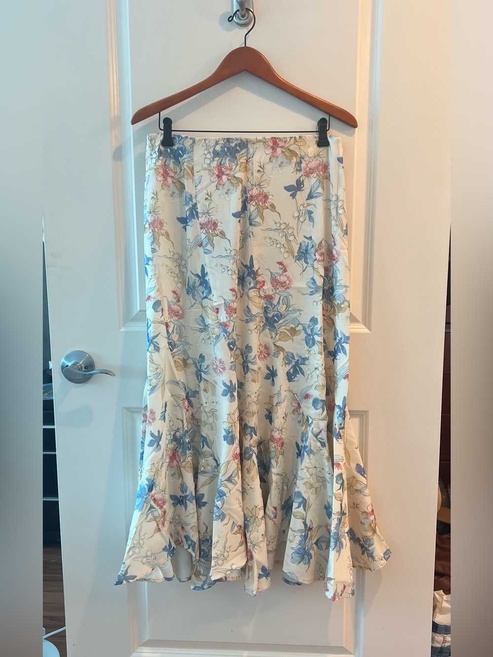 Tuckernuck NWT Cosmos Floral Mallory Skirt - Picture 3 of 15